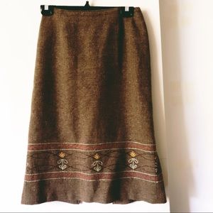 Brown embroidered wool skirt